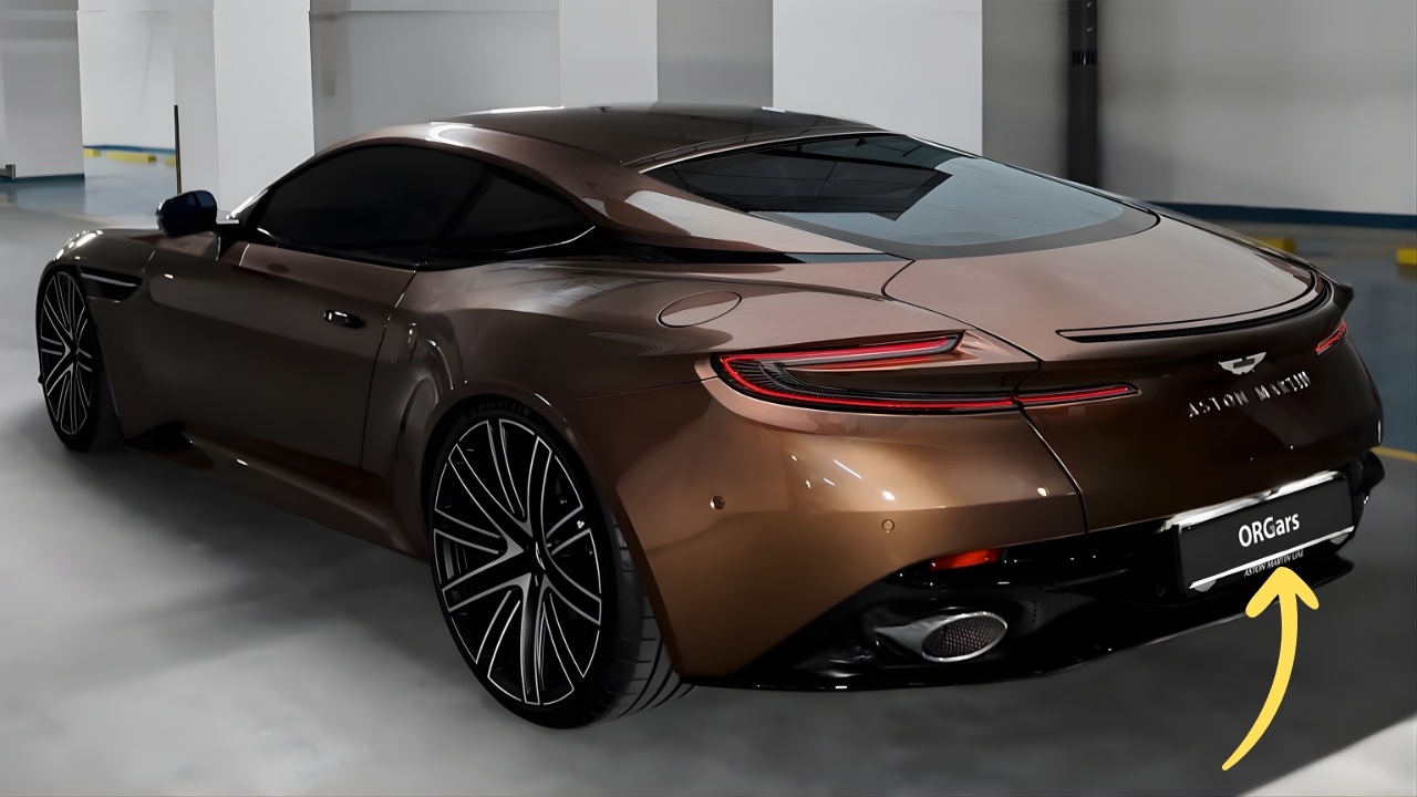 Aston Martin DB12 2026